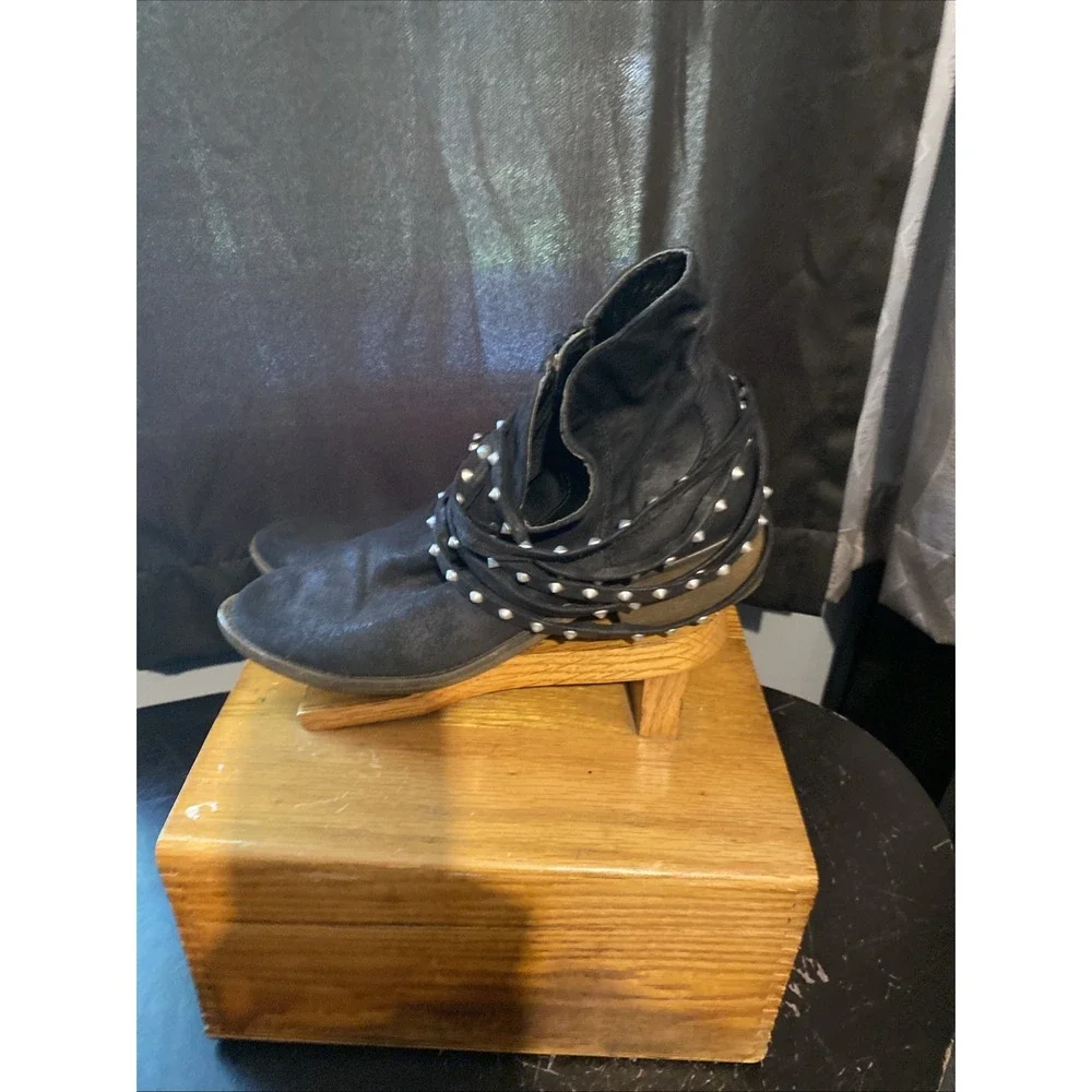 Mossimo Supply Co Studded Chuka Ankle Rocker Boots Faux Shade Womens 9 - Picture 5 of 8
